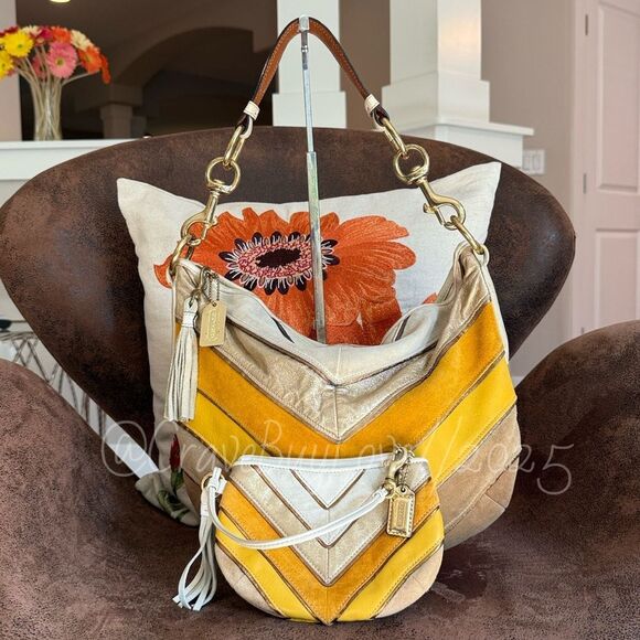 COACH SOHO CHEVRON HOBO w/MATCHING WRISTLET SET SUEDE LEATHER 2005 3664 GVUC - Picture 10 of 17